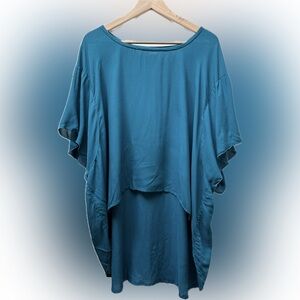 KALIYANA 🇨🇦 hi-low blouse